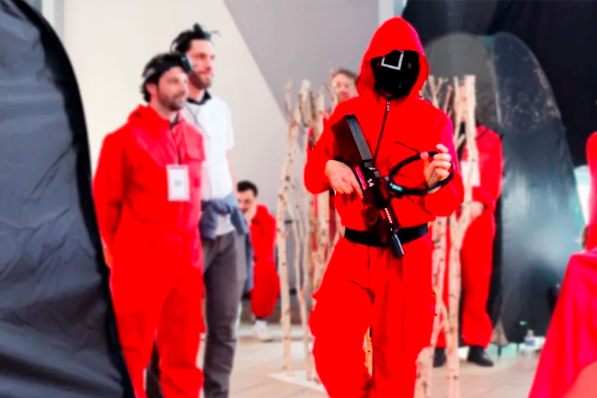 jugando al juego del calamar